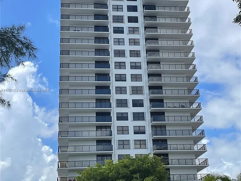 18151 NE 31st Ct #1411 — Photo 1