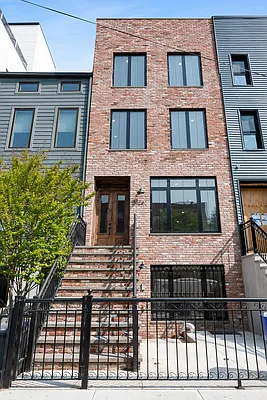 Rented by Compass | media 26