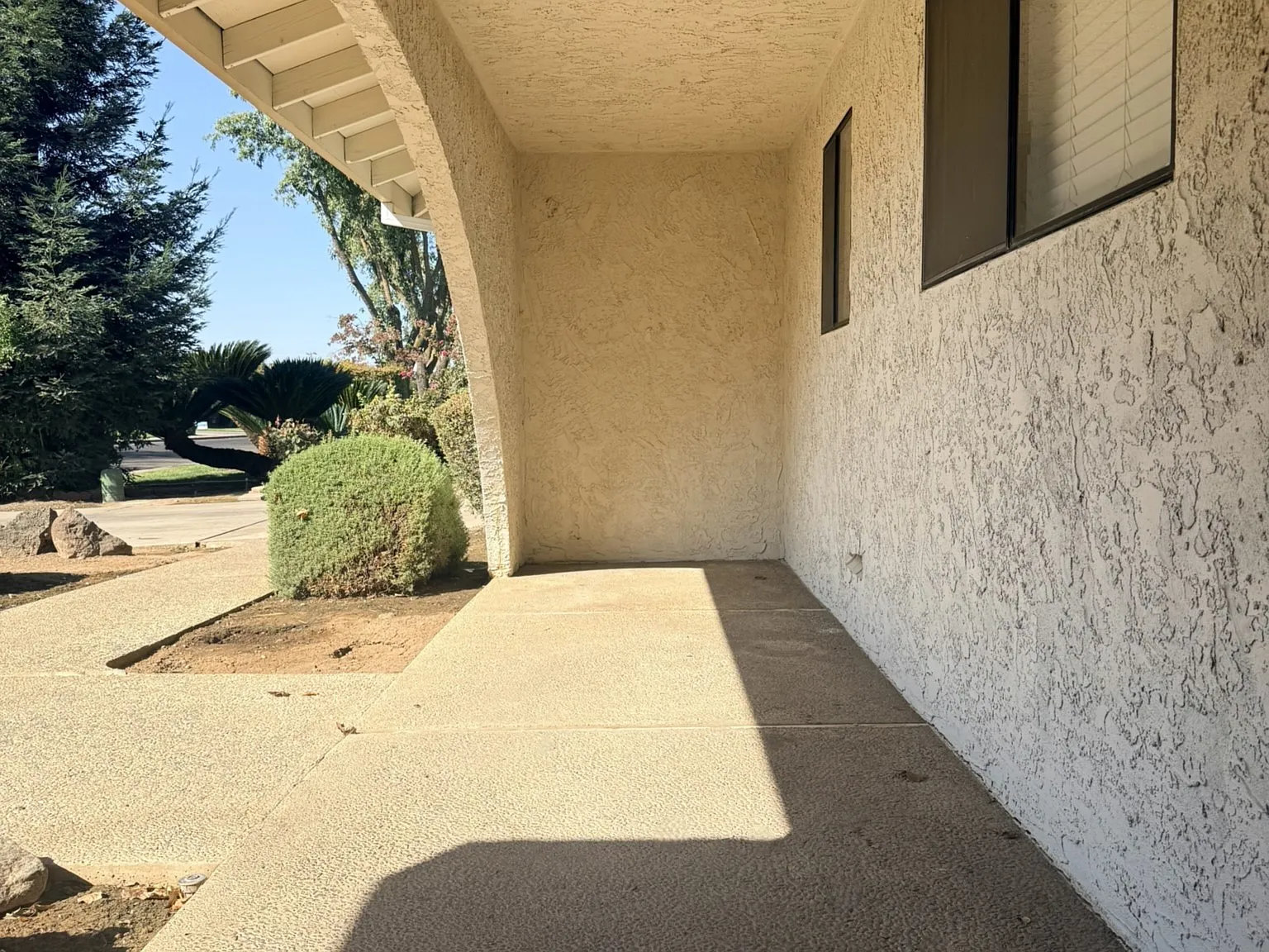 3 bed, 2001 sqft, $2,100 — Photo 4