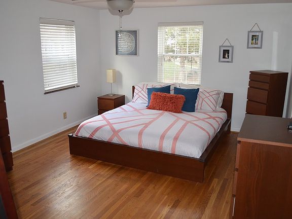 2nd image of 6504 Crestridge Cir
