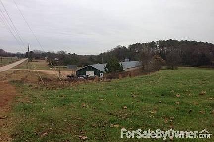 Chicken house down from house
						:
						View of chicken house for security