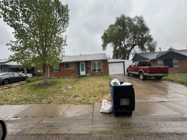 75 Hanson Ln, Pueblo, CO 81001