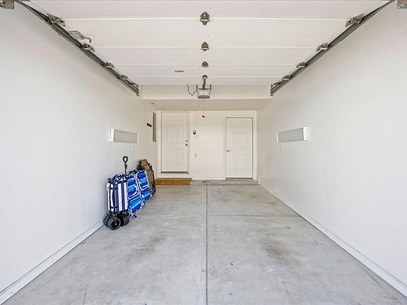 4th image of 5123 Ventnor Ave #B