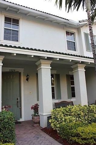 3 bed 2 bath townhome east boca