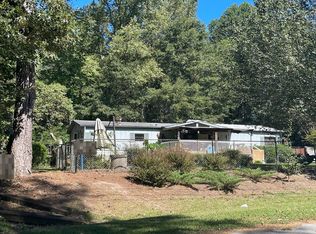5 Sweetbriar Ct, Sharpsburg, GA 30277