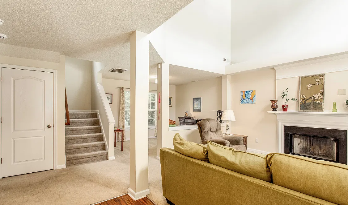 Available 12/01/2026! Beautiful 3 bedroom home in the Leesville area! — Photo 4