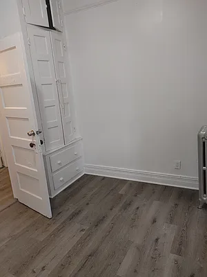 Rented by Brick Real Estate | media 18