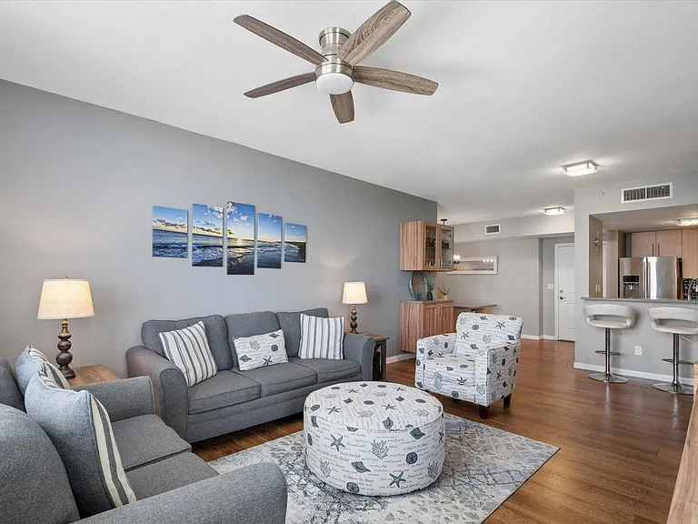 511 SE 5th Ave #2110 — Photo 4