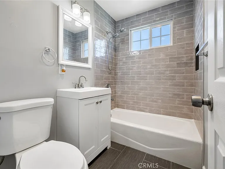 5339 Oakland St #53391/4 — Photo 18