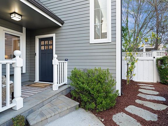 2nd image of 16979 Roberts Rd Unit 7