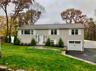 47 Thornberry Rd, Winchester, MA 01890