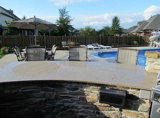 1072 Wood Sage Dr, Avon, IN 46123