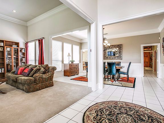 4th image of 4407 Creekmeadow Dr