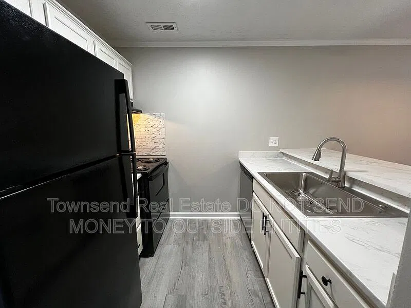 1 bed, 1.0 bath, 700 sqft, $950 — Photo 4