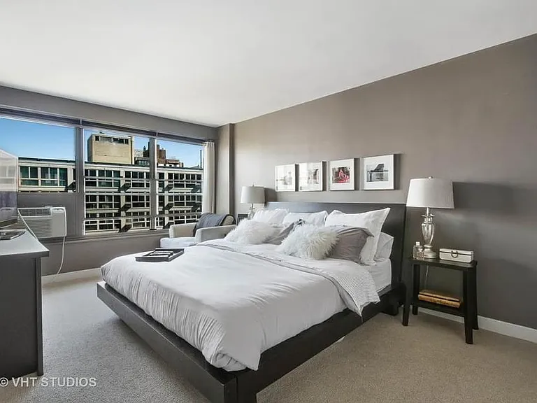 2930 N Sheridan Rd #1307 — Photo 7