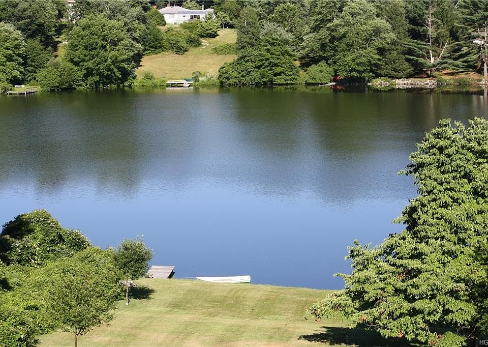 1st image of 74 Lake Dr