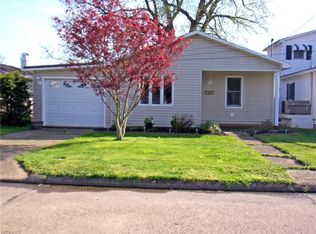 912 18th St, Vienna, WV 26105