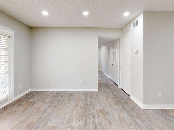 4th image of 1021 Harwell Rd NW #200A