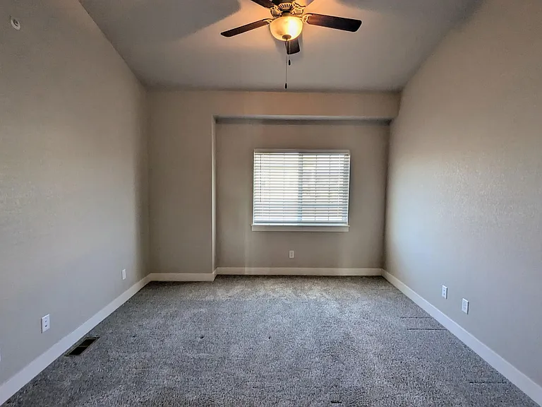 4903 Northern Lights Dr #B — Photo 11