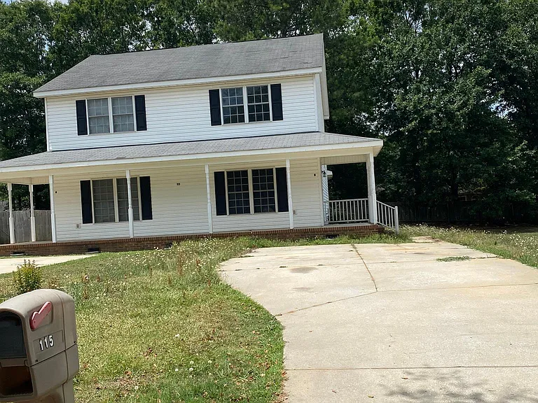 115 Heatherbrook Ct #B — Photo 1