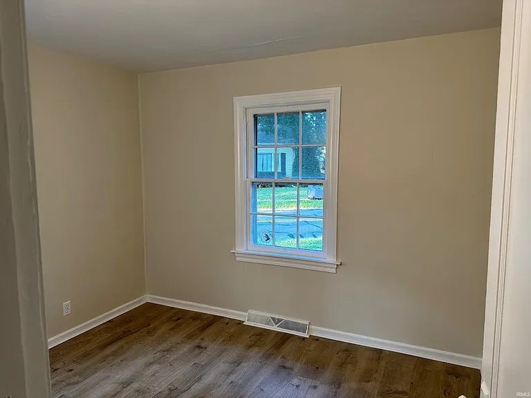 539 Goshen Ave — Photo 13