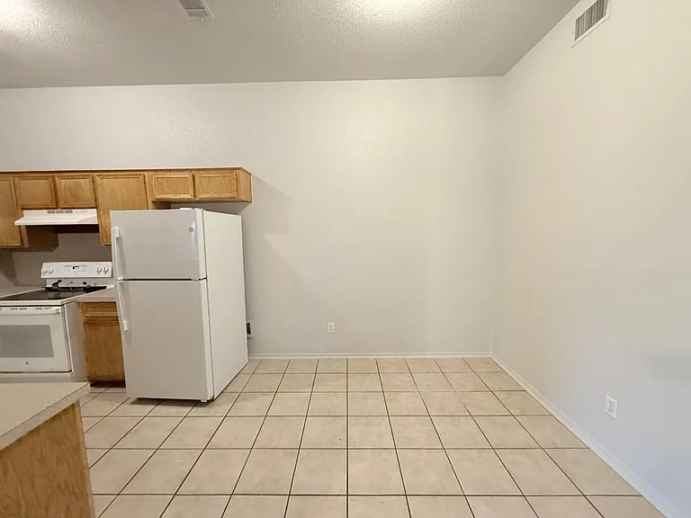 3708 Gus Dr #B — Photo 10