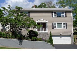 182 Sunnyridge Ave, Fairfield, CT 06824