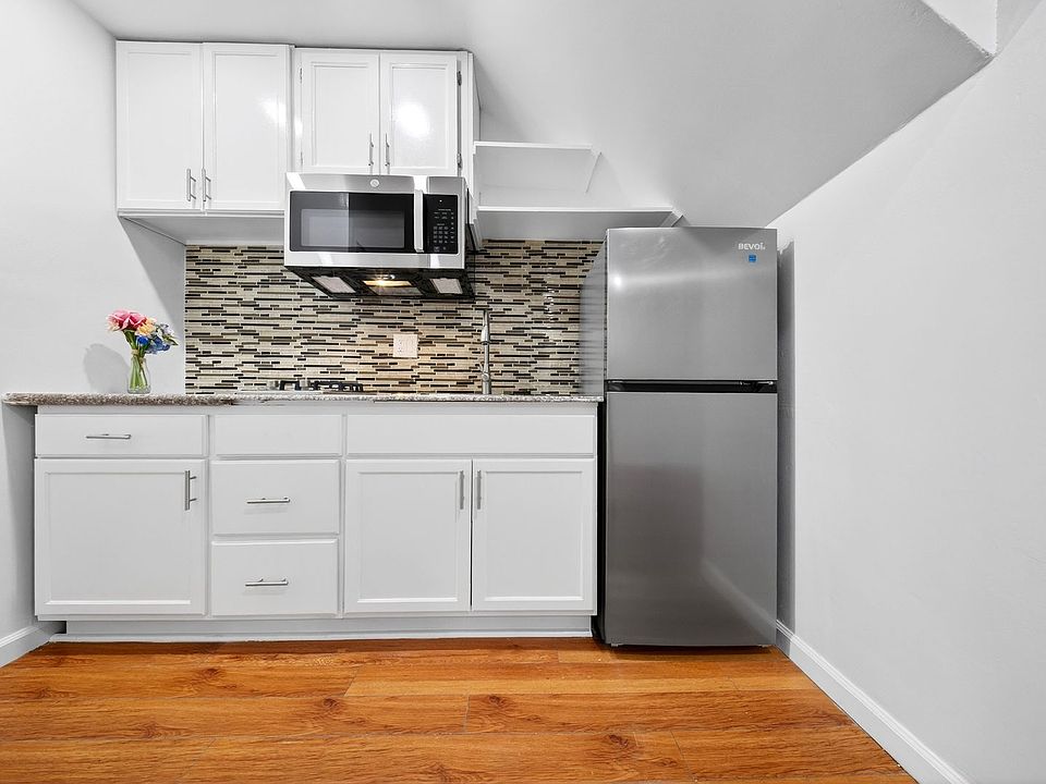 1st image of 2015-2021 Chariton St #11621-3
