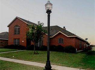 209 Garden Valley Ln, Red Oak, TX 75154