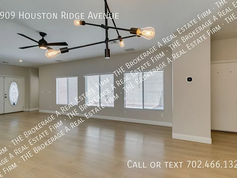 8909 Houston Ridge Ave — Photo 18