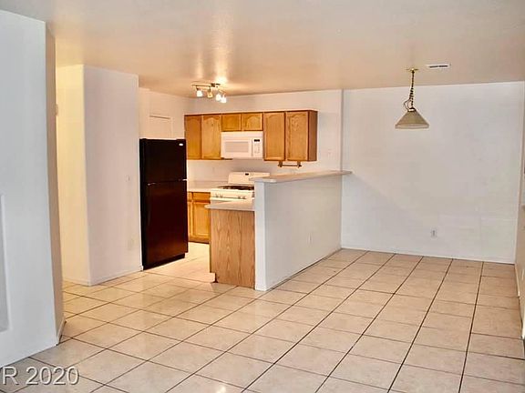 2nd image of 2500 Adelante Ave Unit 103