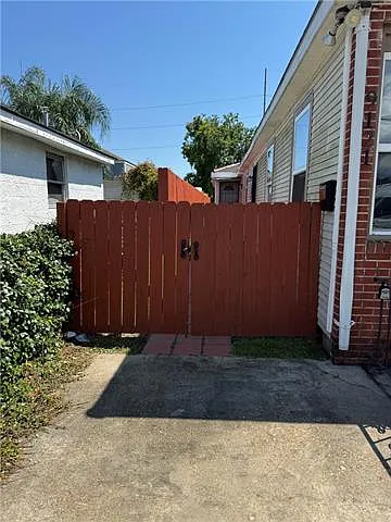 9119-21 Forshey St #21 — Photo 15