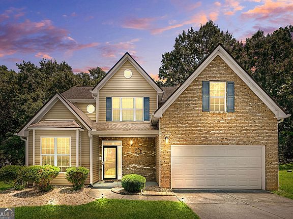 2nd image of 2432 Temple View Dr