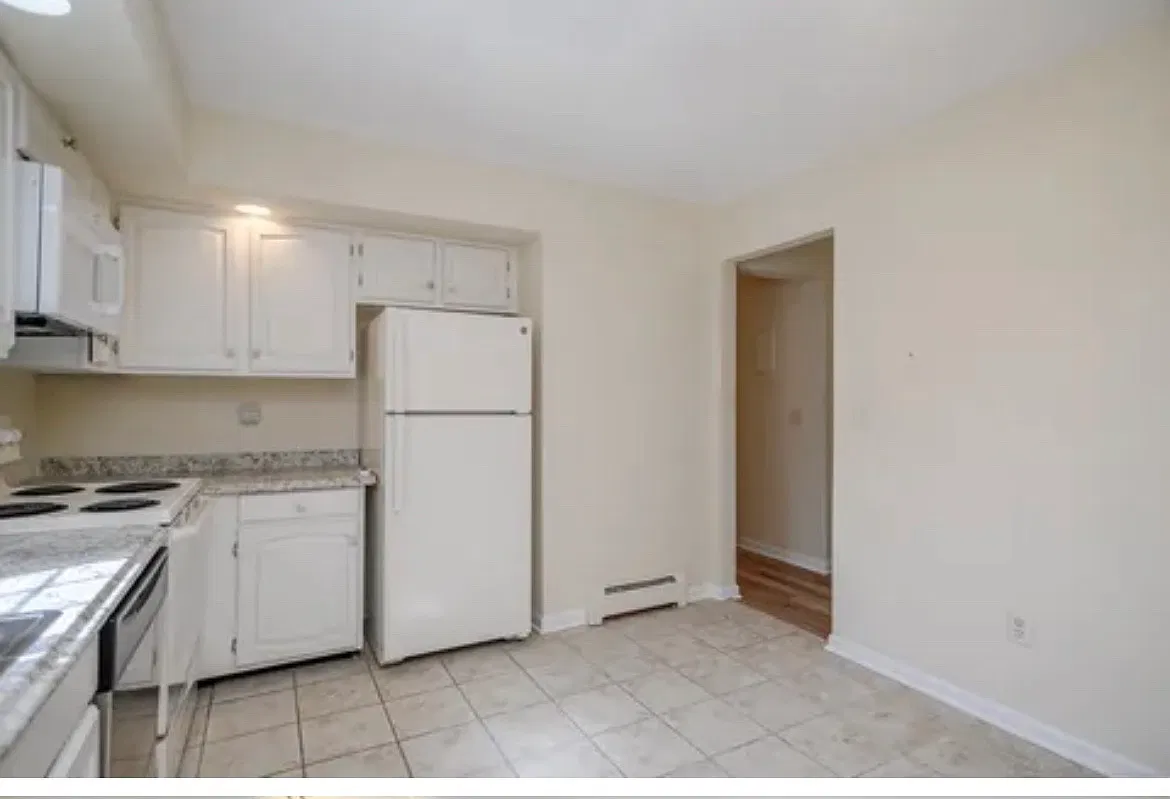 2 bed, 1092 sqft, $2,700 — Photo 3