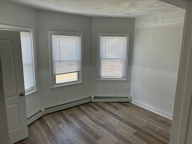 320-322 Eaton St #2 — Photo 3