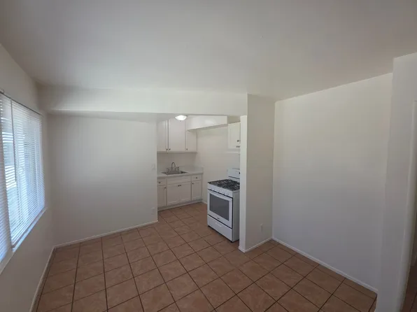Ritter, 11518 Inglewood Ave APT 7, Hawthorne, CA 90250