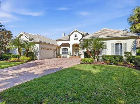3597 Founders Club Dr, Sarasota, FL 34240