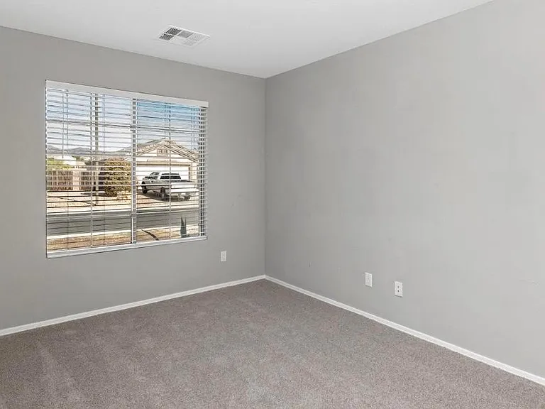 23949 W Hadley St — Photo 9
