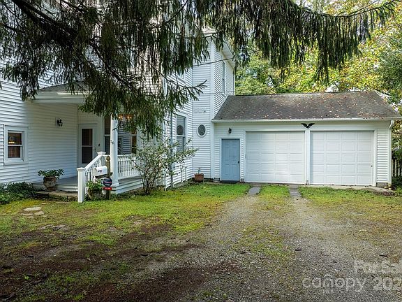 5th image of 705 4th Ave W