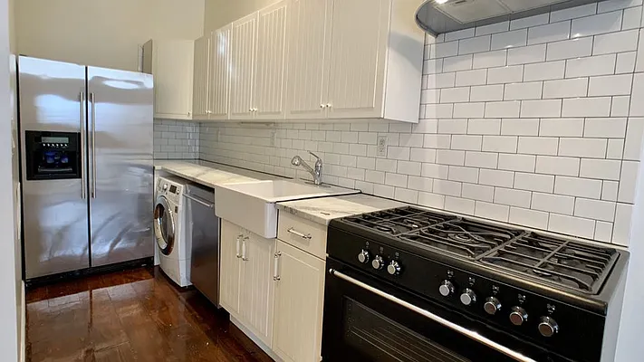 Rented by Nooklyn NYC LLC | media 2