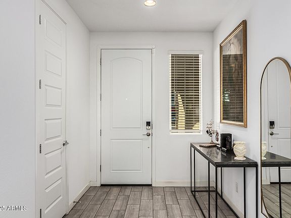 4th image of 9504 W SELLS Drive