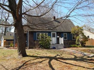 97 Green St, Abington, MA 02351