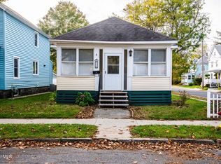 26 Flandreaux Ave, Glens Falls, NY 12801