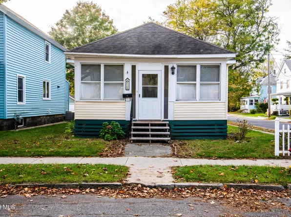 26 Flandreaux Avenue, Glens Falls, NY 12801