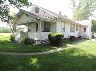 175 E 1550th Ave, Mulberry Grove, IL 62262