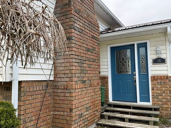 3rd image of 16 Dunn St