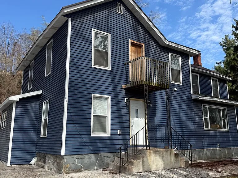 226 Ferry St — Photo 11