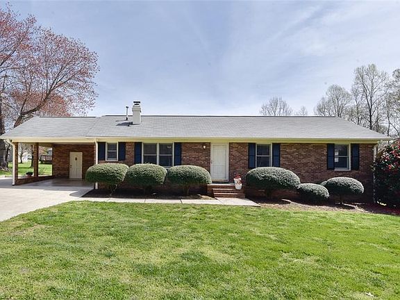 2nd image of 106 Oakland Dr