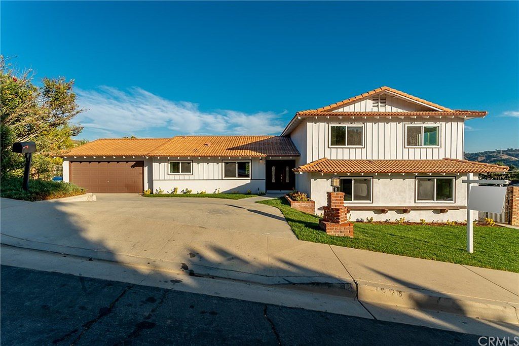 denden☆ 2578 Jenny Lynn Drive, Bright, IN 47025 | Sibcy Cline