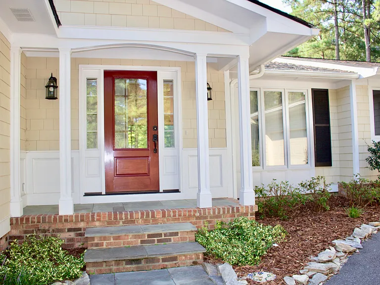 940 Saint Andrews Dr — Photo 2